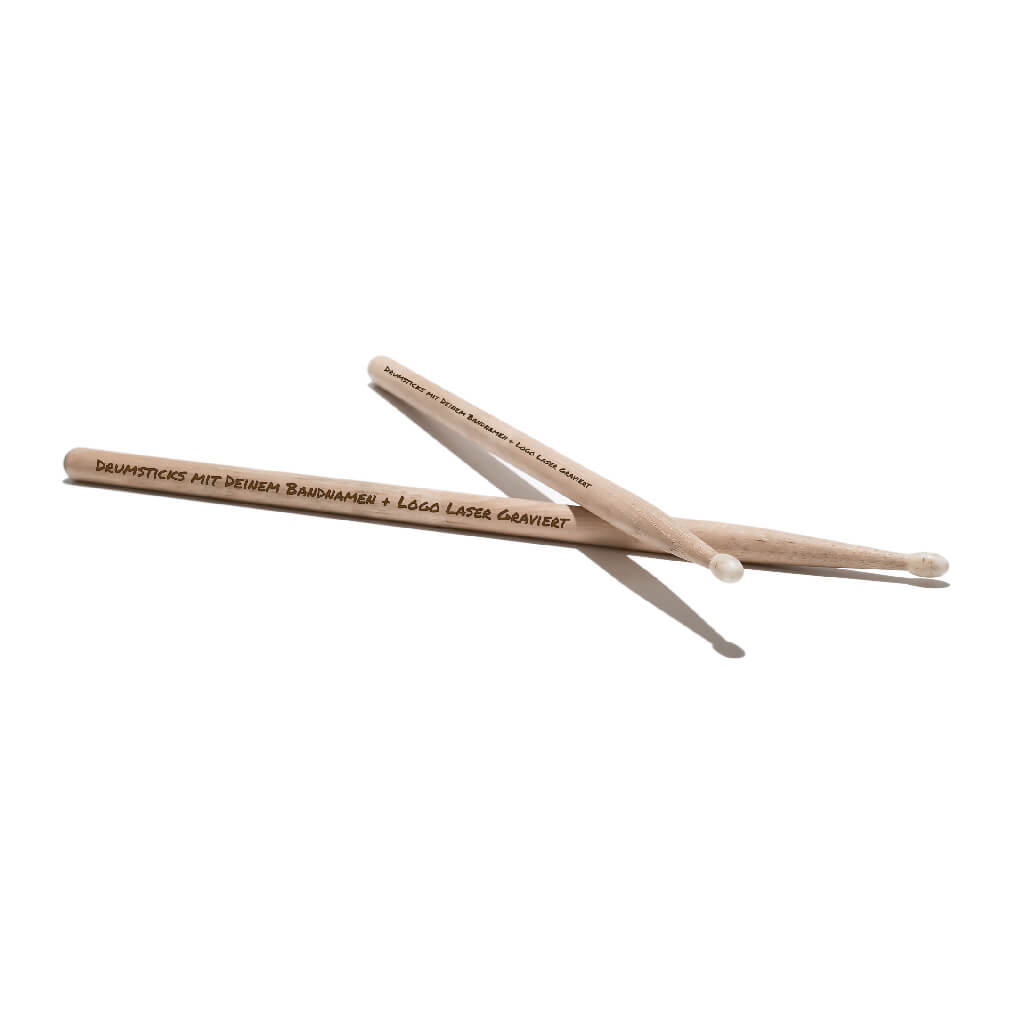 Drumsticks - Hickory mit Laser-Gravur - DER BANDMARKT