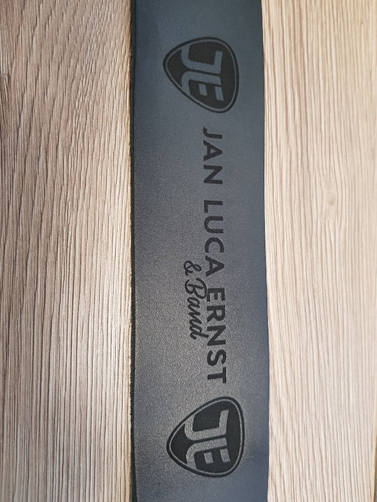 Gitarrengurt "Standard" mit Gravur, braun - DER BANDMARKT